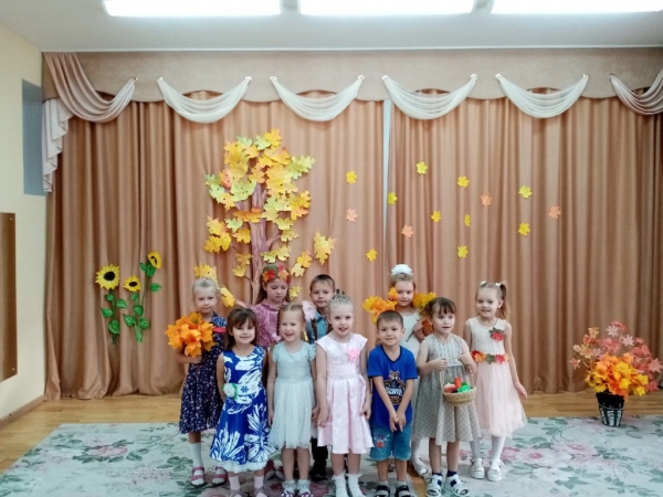 Конкурс чтецов «Осенние мотивы»